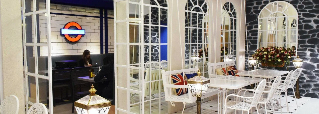 English-Garden-at-Takashimaya